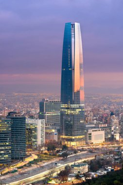 Santiago de Chile Providencia bölgesinde binaları ile panoramik