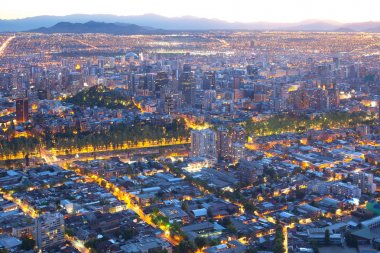 Panoramik şehir merkezinde ve Bellavista mahalle üzerinde ön, Santiago, Chile