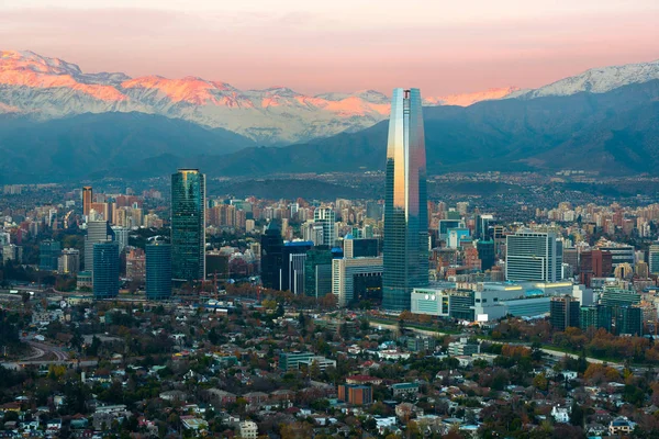 Vista Panorámica Los Distritos Providencia Las Condes Con Cordillera Los —  Fotos de Stock