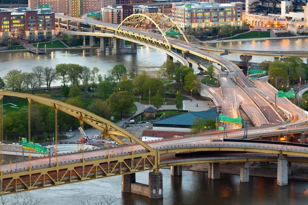 Bruggen Monongahela Allegheny Pittsburgh Pennsylvania Usa — Stockfoto