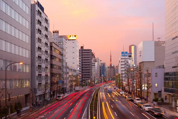 Shinagawa Bölgesi Tokyo Japonya Alacakaranlıkta Takanawa Bulvarı Nda Trafik — Stok fotoğraf