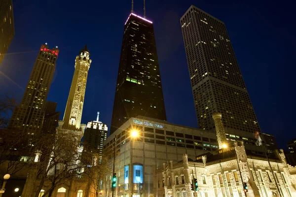 Чикаго Штат Іллінойс Сша Нічна Лінія Мічиган Авеню Водонапірної Вежі — стокове фото