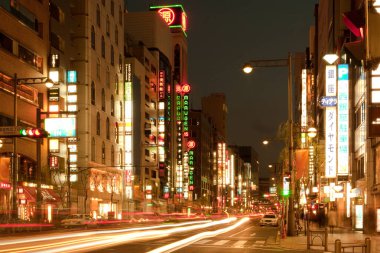 Tokyo, Kanto Bölgesi, Honshu, Japonya Ginza Bölgesi 'nde hafif patikalar.