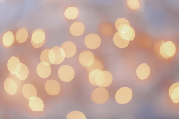 Sarı Parıltılı Işıklar Arka Planda Odaklanamayan Bokeh Noel Işıkları — Stok fotoğraf