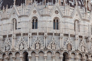 Pisa, İtalya, 09 Aralık 2019: Pisa 'daki Eğik Pisa Kulesi.