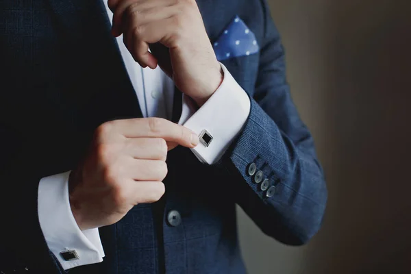 Hands Wedding Groom Getting Ready Suit — Stock Photo, Image