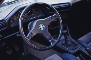 BMW M3 e30 direksiyon eski zamanlayıcı.