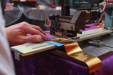 Kitap cildi kabartma kağıt kartı