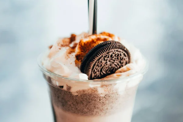 Oreo sarsıntısı. Yakın çekim.