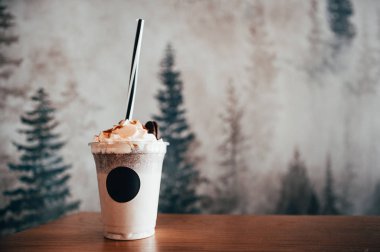 Kurabiyeli milkshake.