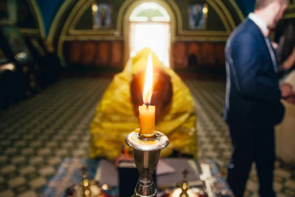 Candlelight burning brightly — Stock Photo, Image