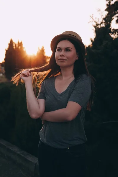 Young Stylish Woman Posing Outdoor City Having Fun Summer Sunset — Stock Photo, Image