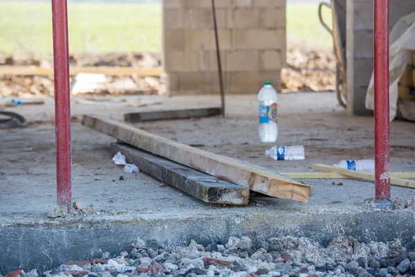 Vue intérieure sur maison neuve en construction — Photo