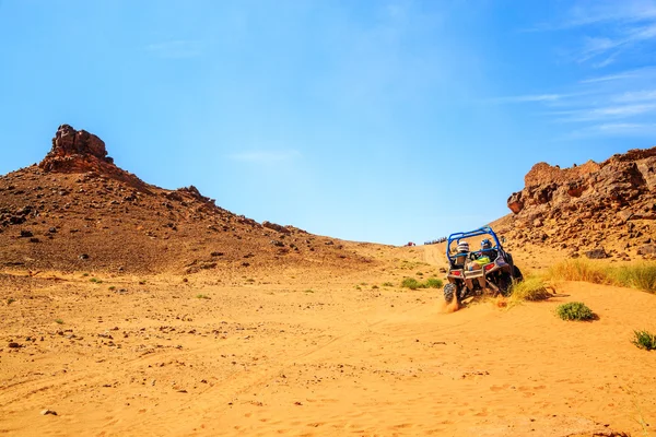 Merzouga, Marokkó - 2016. február 26.: hát Nézd a nagy kanyon — Stock Fotó