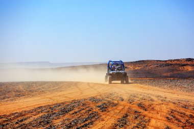 yoldan bu arabayla Fas'ta pilot