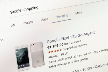 Paris, Fransa - 03 Ocak 2017: Google alışveriş m yakın çekim
