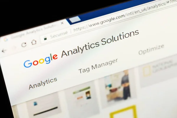 Paris, França - 03 de janeiro de 2017: Close up of Google analytics — Fotografia de Stock