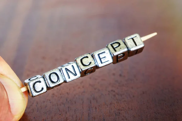 Concept commercial lettres de marketing placées sur un bureau en précieux — Photo