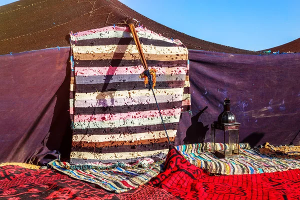 Closeup on berber nomad tents on morocco desert — Stock Photo, Image