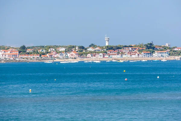 Saint jean de Luz bay with mountain on background — Stock Photo, Image