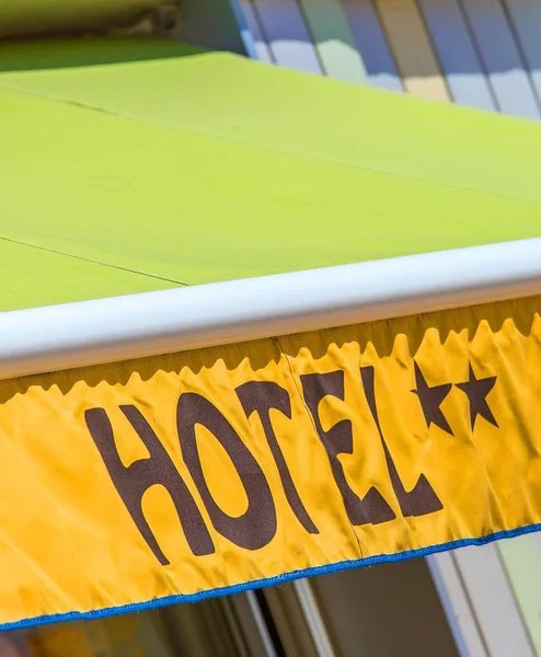 Diseño colorido cartel del hotel — Foto de Stock