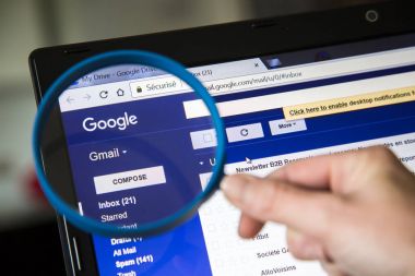 Paris, Fransa - 19 Ekim 2017 : Google Gmail onlin'de kapanış