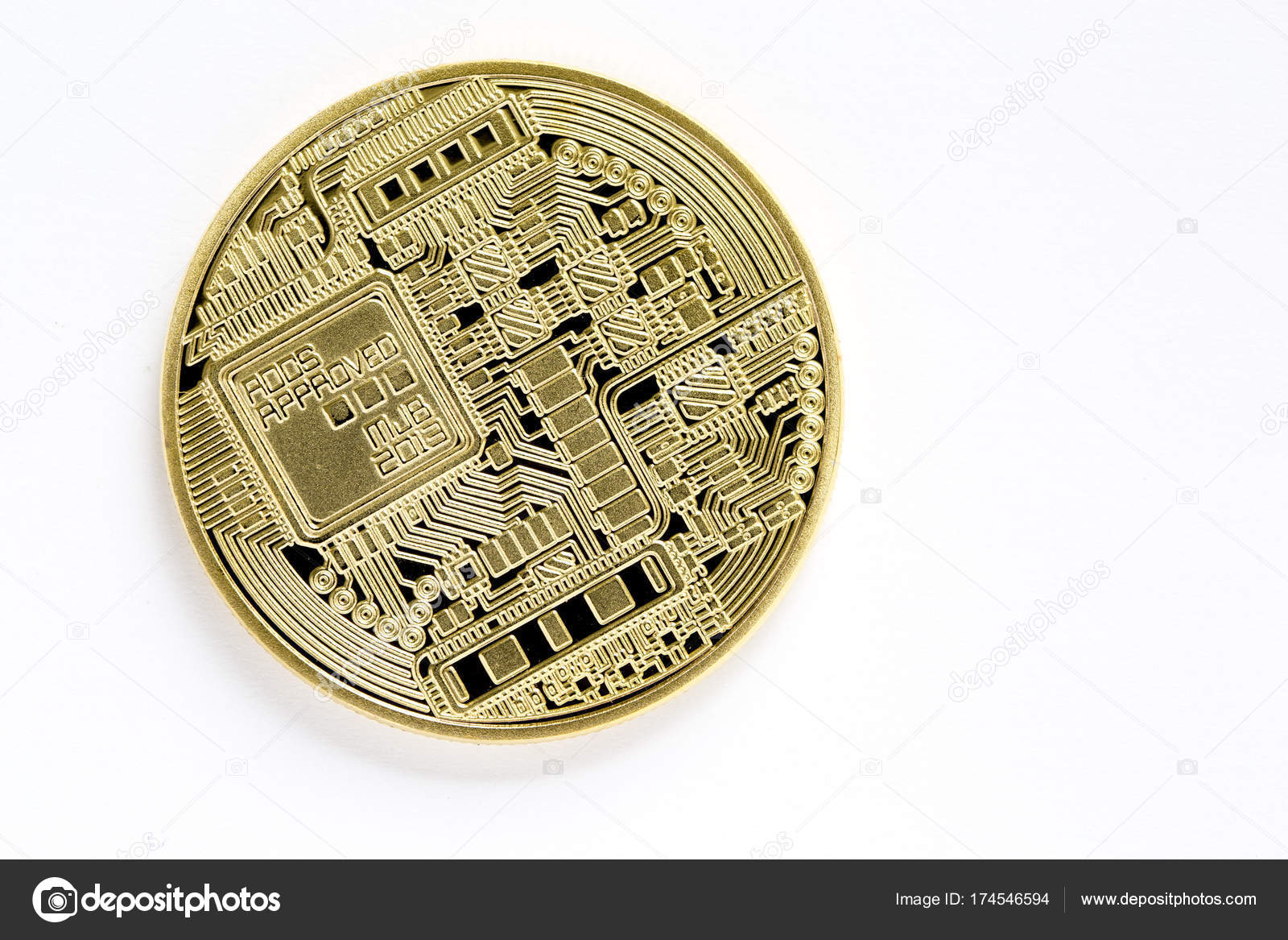 黄金 bitcoin (仮想硬貨) 白い背景で隔離の裏 — ストック編集用写真©Pixinooo#174546594