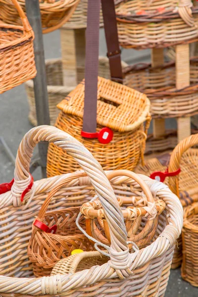 Full of wicker baskets handmade under sunny day — Stock Photo, Image