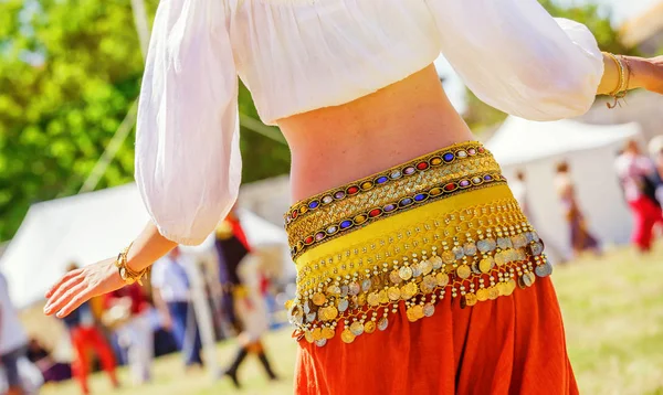 Belly dancer wearing typical arabic costume — Stock Photo, Image