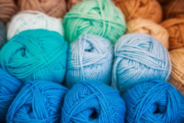 coloreful topları woolunder güneşli gün