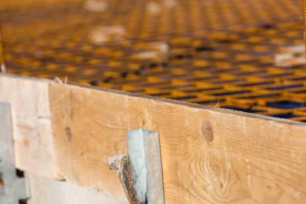 Nahaufnahme Einer Holzschalung Mit Stahlbewehrungen Zur Vorbereitung Der Decke — Stockfoto