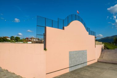 Fransa'nın Bask Ülkesi'açık duvar