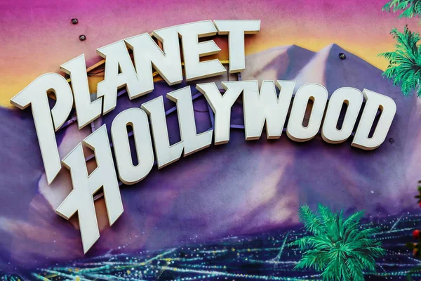 Планета Голливуд текст написан на борту — стоковое фото