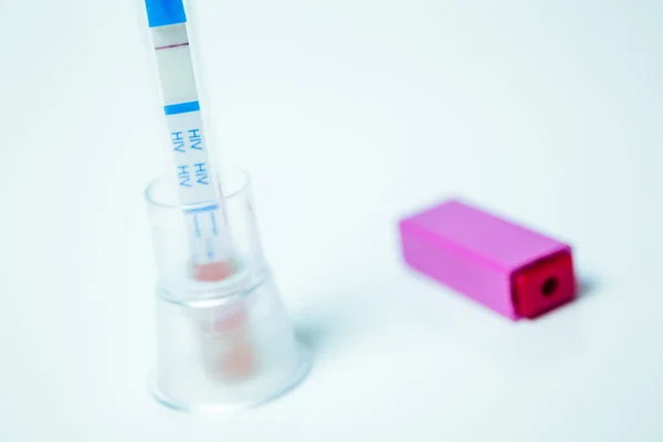 Focus on an HIV self-test with seronegative result — Stock Photo, Image