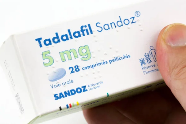 Tadalafil 5 mg, lek stosowany w leczeniu zaburzeń erekcji lub przerostu gruczołu krokowego — Zdjęcie stockowe