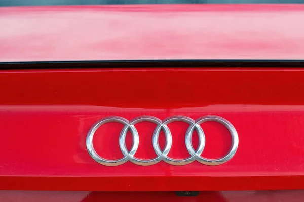 Cognac França Fevereiro 2020 Audi Logo Close Car Bumper Grill — Fotografia de Stock