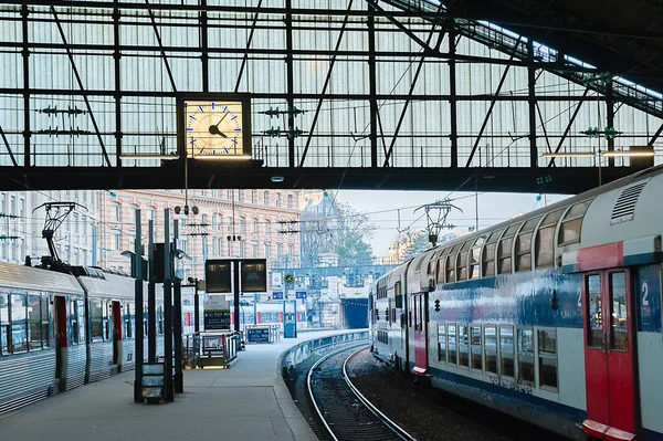 法国帕里斯的圣拉扎尔火车站 没有旅客 — 图库照片