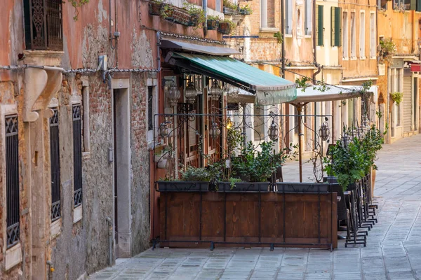 Venecia Italia Marzo 2015 Vista Restaurante Cerrado Sin Nadie Calle —  Fotos de Stock