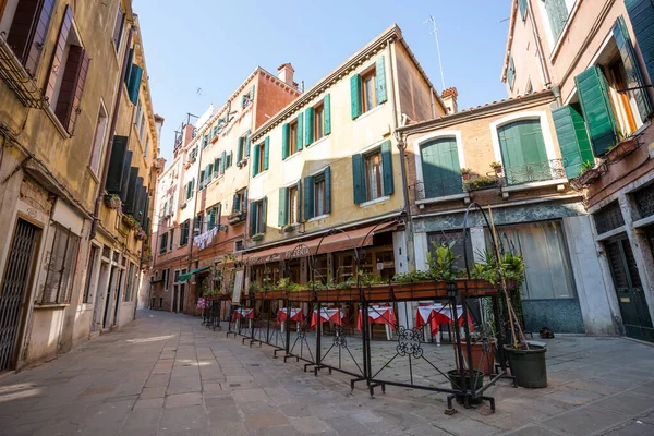 Venecia Italia Marzo 2015 Vista Restaurante Cerrado Sin Nadie Calle —  Fotos de Stock