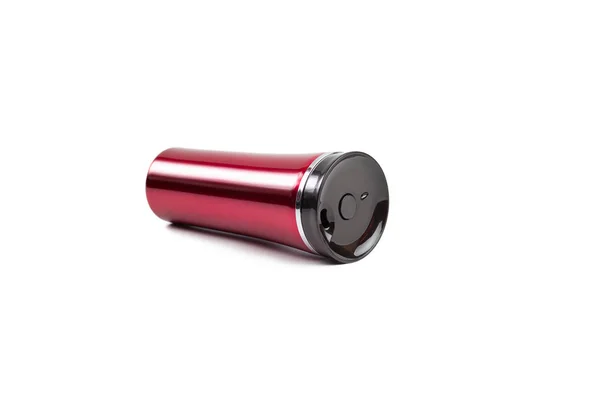 Červená vínová termo hrnek na bílém pozadí izolované — Stock fotografie