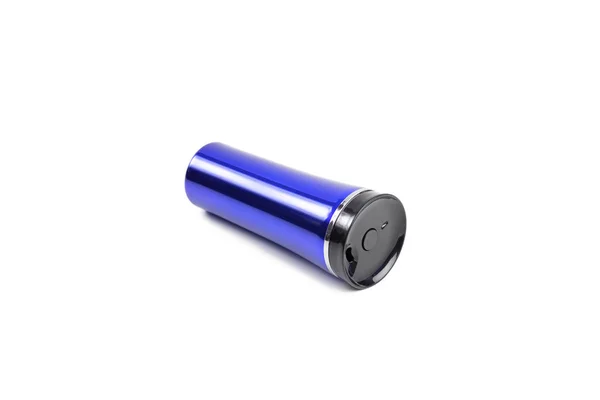 Azul borgonha thermo caneca em um fundo branco isolado — Fotografia de Stock