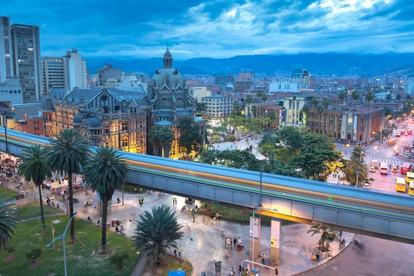 Medellin, Colombia - 06 oktober 2016: weergave van het centrum van Medellin, — Stockfoto