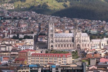 Bazilika del Voto Nacional, Quito, Ekvador