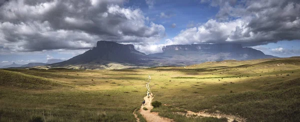 As Montanhas Roraima e Kukenan, Venezuela — Fotografia de Stock