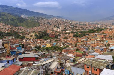 Medellin, Kolombiya, 08 Kasım 2017: komün 13, eski gecekondu bir