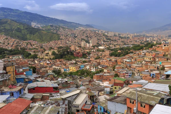 Medellin, Colombia, 08 November 2017: gemeente 13, voormalige sloppenwijk een Stockafbeelding