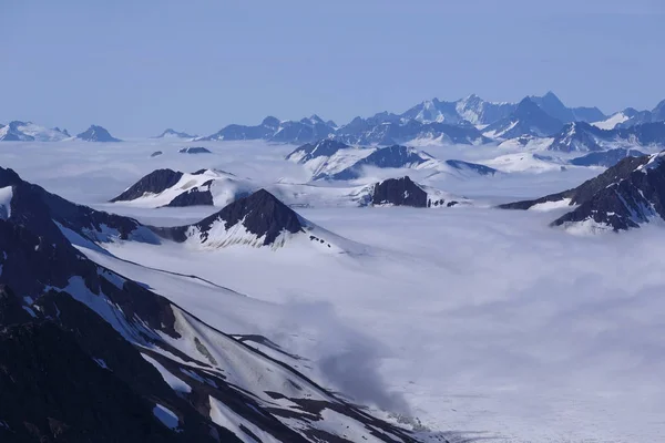 Campo de gelo no parque nacional de Kluane, Yukon, Canadá — Fotografia de Stock