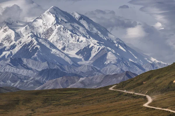 德纳 (麦金利) 是北方最高的山峰。 — 图库照片