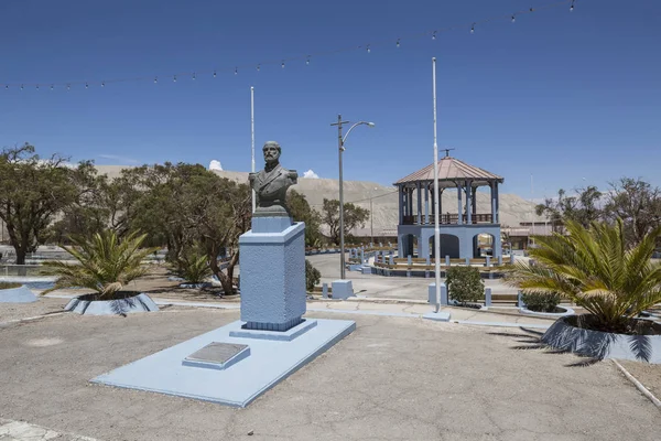 De verlaten mijn stad in Chuquicamata,'s werelds grootste open pi — Stockfoto