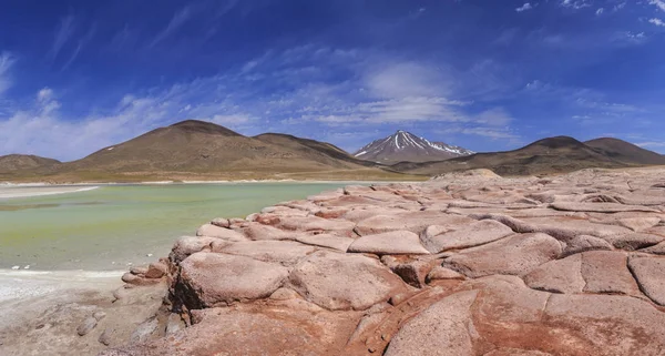 Pedras vermelhas (Piedras Rojas), Aguascalientes Saline, Atacama, Chi — Fotografia de Stock